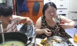 吃瓜論壇母子,母子情深，網友熱議家庭溫馨瞬間