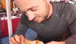 杭州老外吃瓜事件,一場跨國文化交流的意外風波