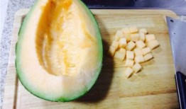 吃哈密瓜不掉色,盡享美味，肌膚依舊白皙